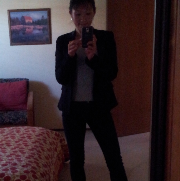 Meet your Posher, Jessica - Picture 4 of 4